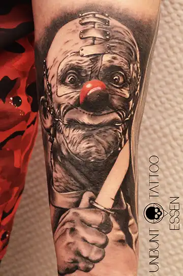 clown tattoo, horrorclown, es, pennywise tattoo studio in essen